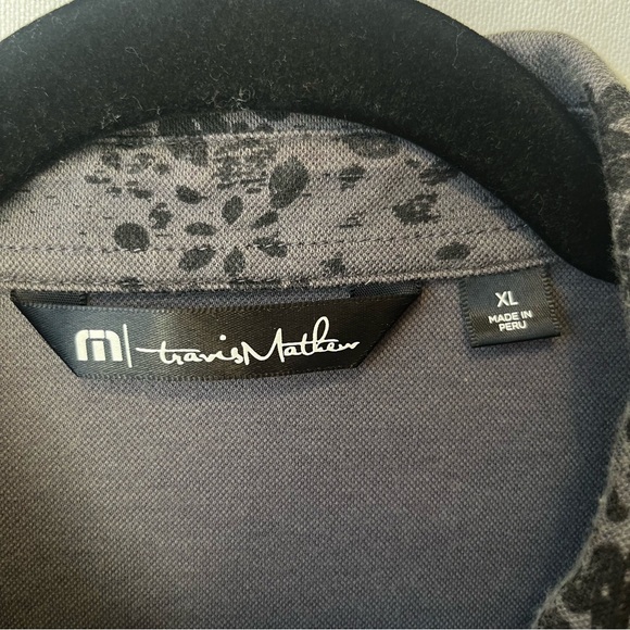 Travis Mathew short sleeve polo shirt XL Gray floral Mens Pima cotton blend Golf - Picture 7 of 8